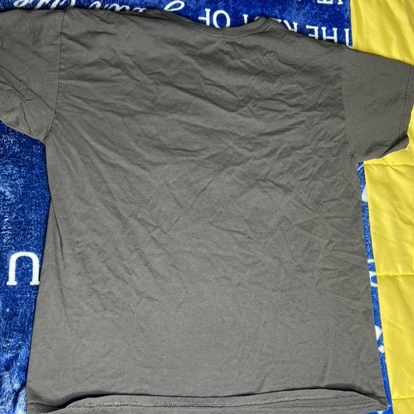 Trendy graphic tee - Picture 4 of 4